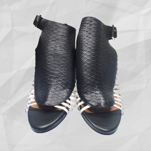 Calvin Klein Nalani Caged Heels Size 8.5 - Picture 4 of 10